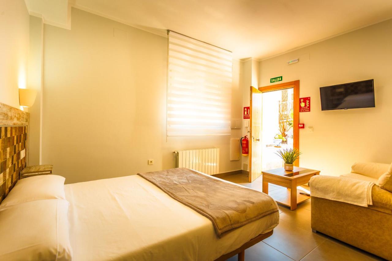 Apartamentos Turisticos Cullar Vega Exteriör bild